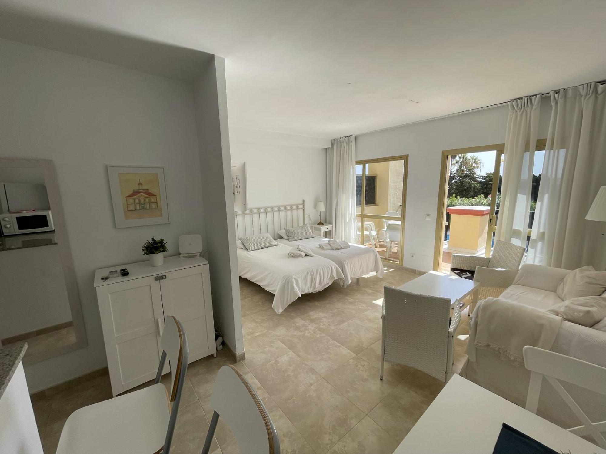 Estudio Primera Linea 50 Mtrs Playa. Fibra 600Mb Marbella Dış mekan fotoğraf
