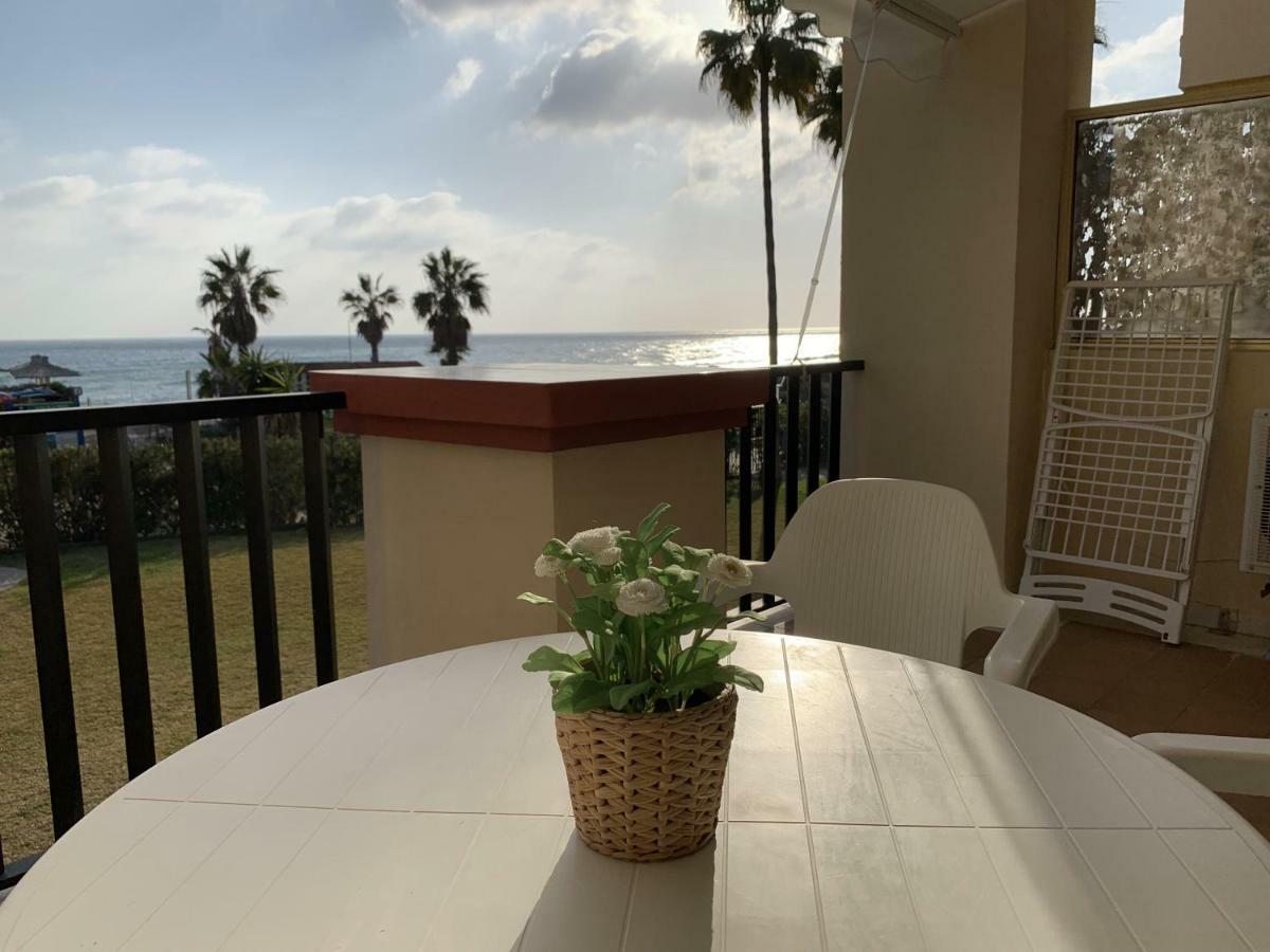 Estudio Primera Linea 50 Mtrs Playa. Fibra 600Mb Marbella Dış mekan fotoğraf